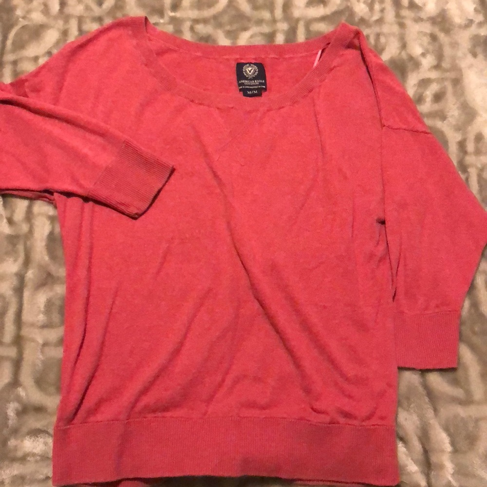 Maroon/Red 3/4 Length Sleeved Sweater
